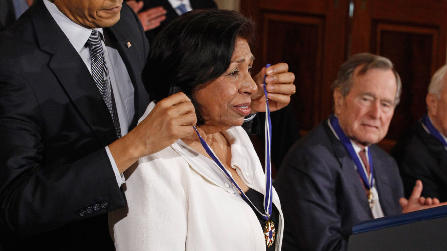 Sylvia Mendez,Precedent for Brown vsBoard of Education • LatinxHistory.com